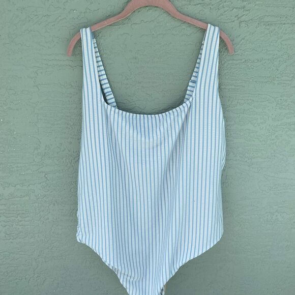 4X Old Navy NWT One Piece Bathing Suit 4 X - Picture 7 of 11